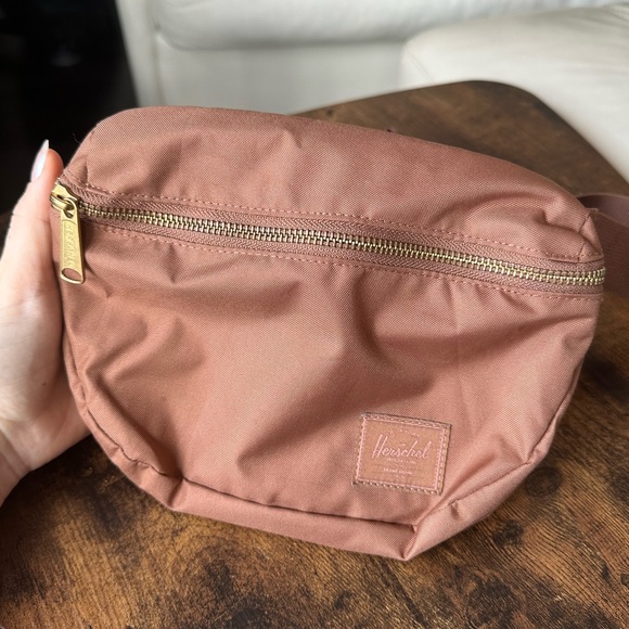 Herschel Supply Co. Fourteen Belt Bag Tan Gold Zipper Adjustable Fanny Pack - Picture 1 of 7